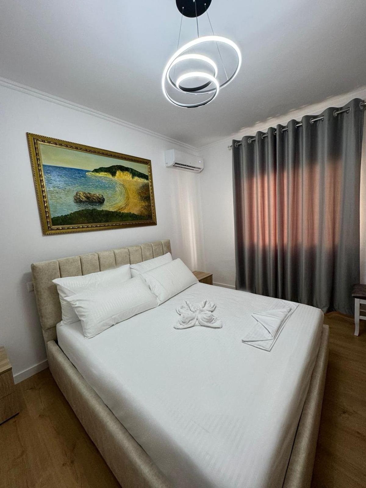 Vila Ademi Ksamil Bagian luar foto